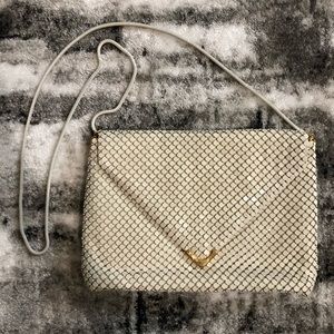 Vintage La Regale Ivory Metal Envelope Handbag